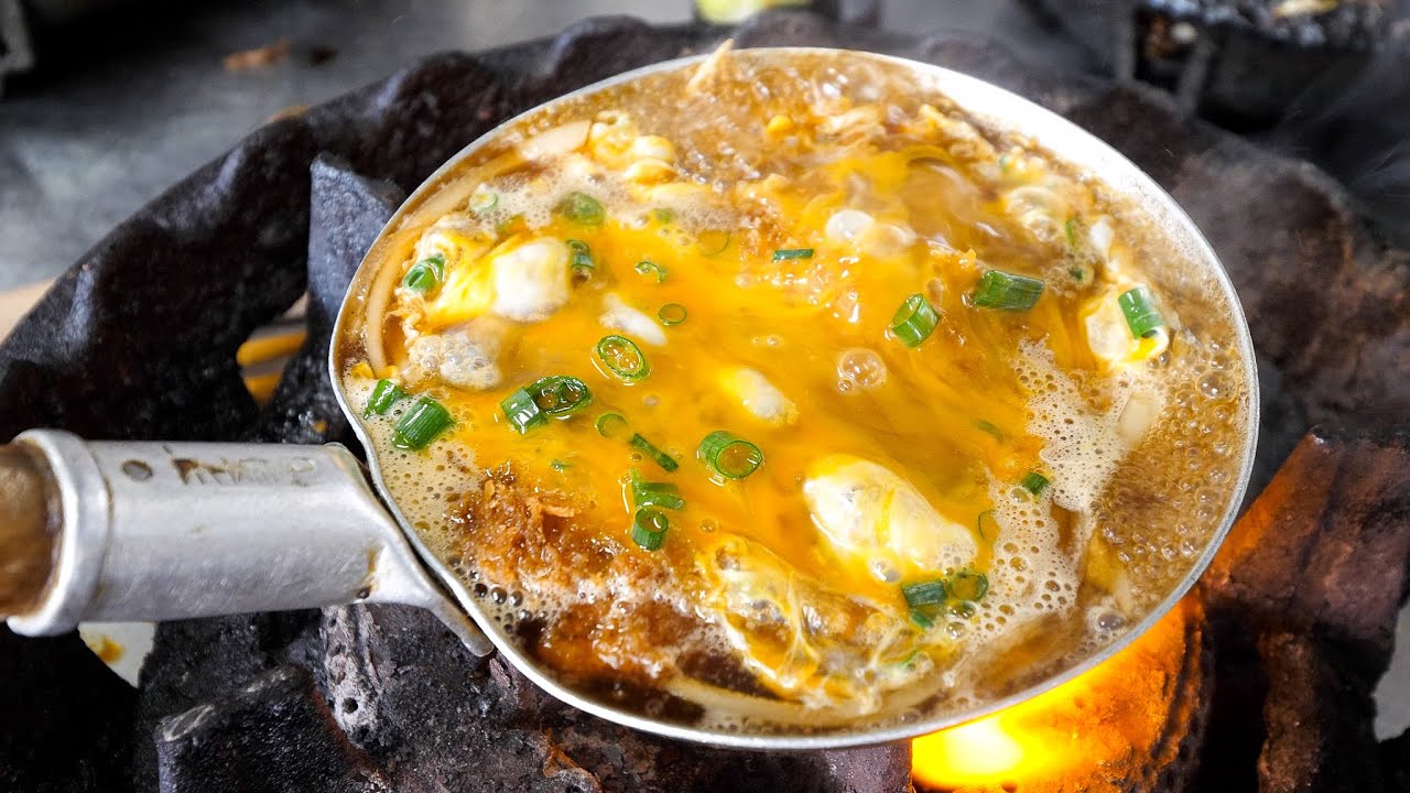 カツカレー！デカ盛りオムライス！働く男達のガッツリ大衆食堂めし丨映画のロケ地にもなった北九州の食堂