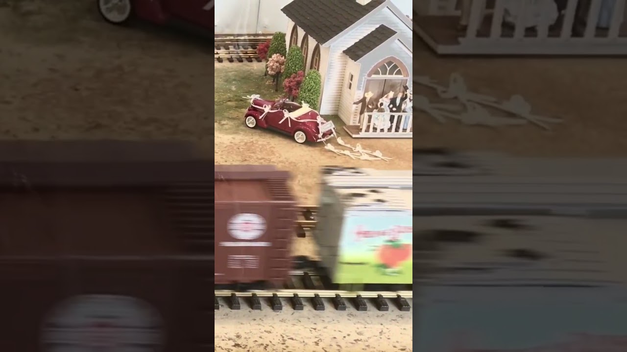 2 Trains Passing In Front Of Wedding!  Parrish Florida Model Trains!  JawTooth shorts