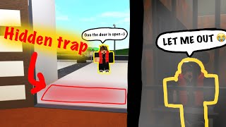 I TRAPPED PEOPLE IN MY BASEMENT IN BLOXBURG | HOW TO MAKE A FALL TRAP IN BLOXBURG