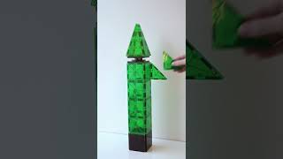 Build a Holiday Tree with MAGNA-TILES®