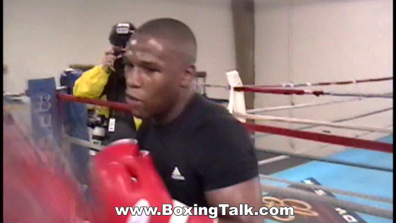 FLOYD MAYWEATHER JR BEST TRAINING FOOTAGE EVER PT4 OF INSANE WORKOUT