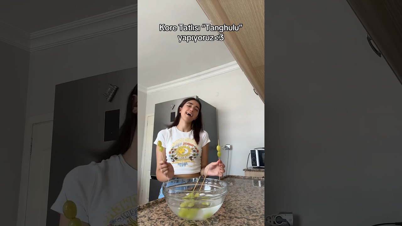 Kore Tatlısı Tanghulu yaptım?!(Sıradaki yemek?) Kore Tatlısı Tanghulu yaptım?!(Sıradaki yemek?)