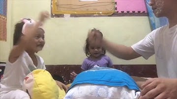 Daughters Play a Whimsical Game of Rock, Paper, Scissors With their Father - ViralHog