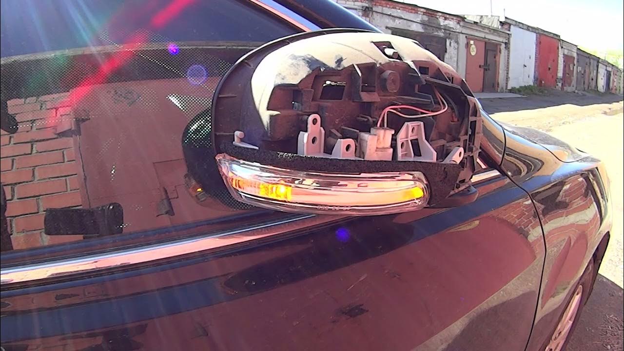 Как поменять поворотник на зеркале камри 50