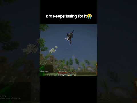 bro keeps falling for the oldest trick in the book😭😭 #fypシ #memes #minecraft #minecraftpvp #viral