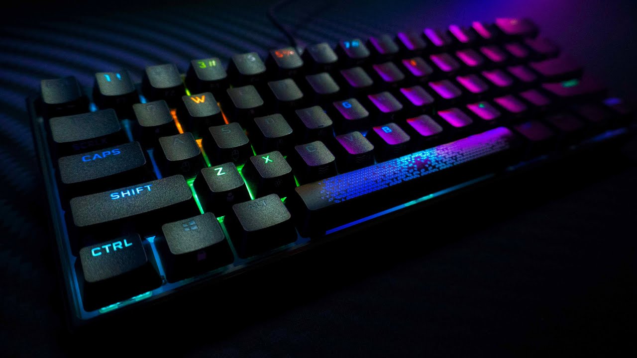 MINI Teclado MECANICO GAMER! 😱El más pequeño de todos? Corsair K65 60% 