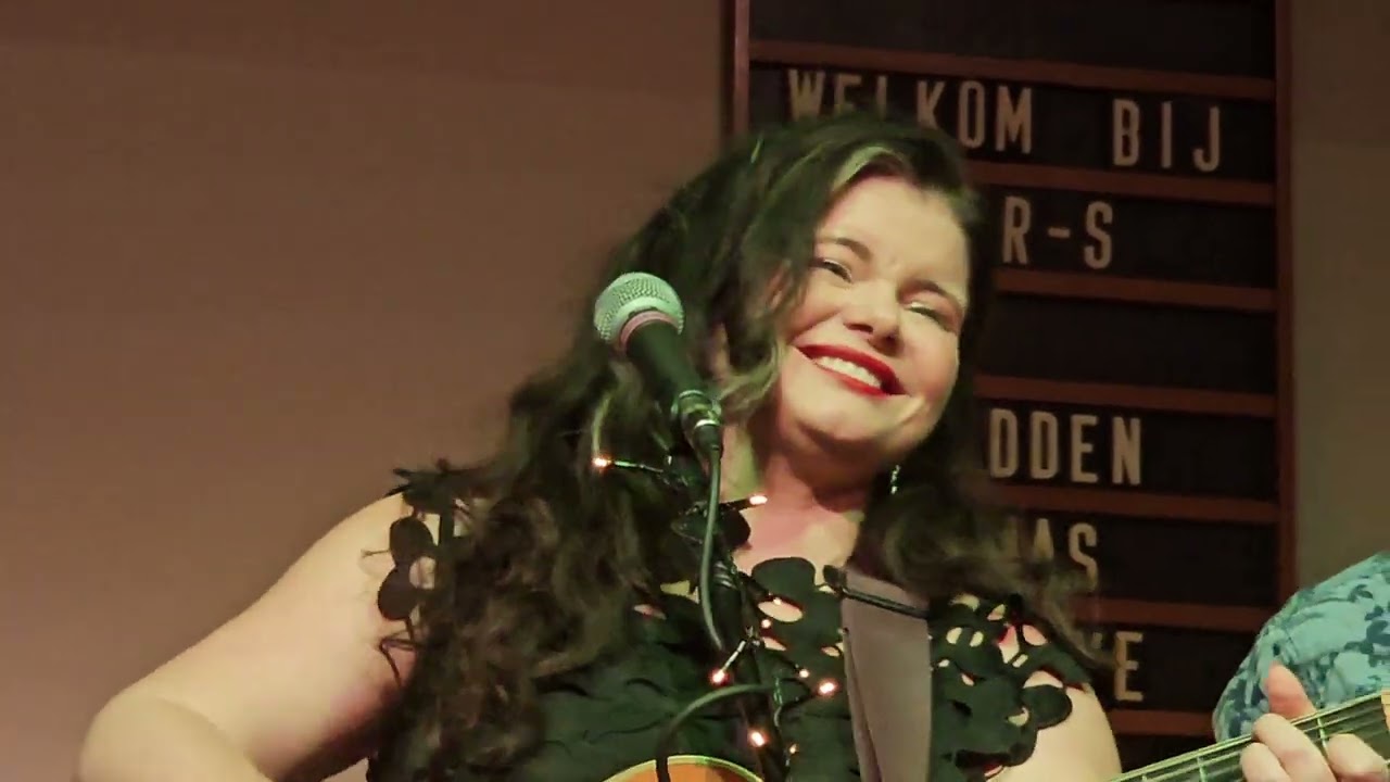 Hidden Agenda Deluxe & Rebecca Loebe (5) @Witte Kerkje Terheijden 19-12-2024