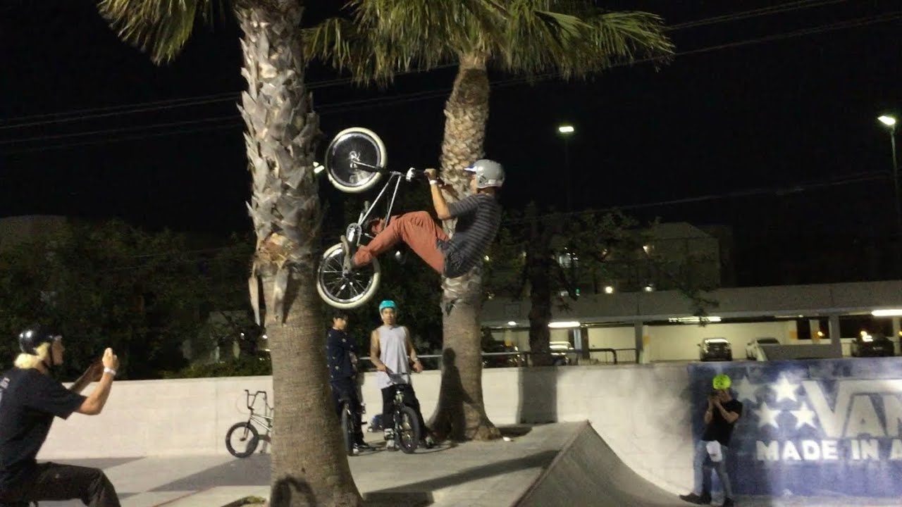 BMX: Tree-tap to Fakie at Vans HB Park - Chris Furmage