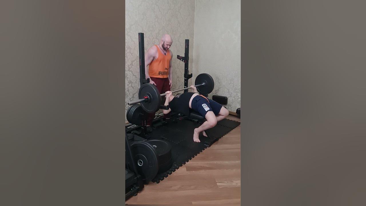 Новый рекорд в жиме лежа у тринадцатилетнего живовика💪 - YouTube