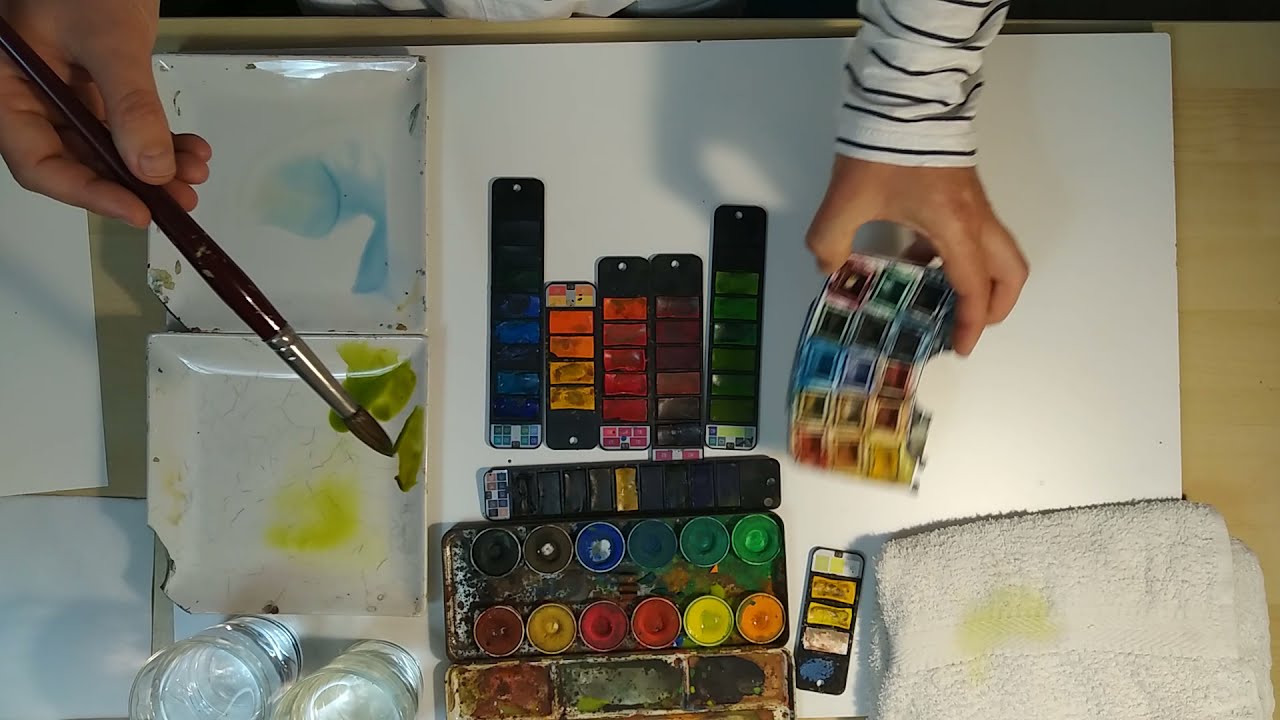 Tipos de Colores y recipientes de la Acuarela