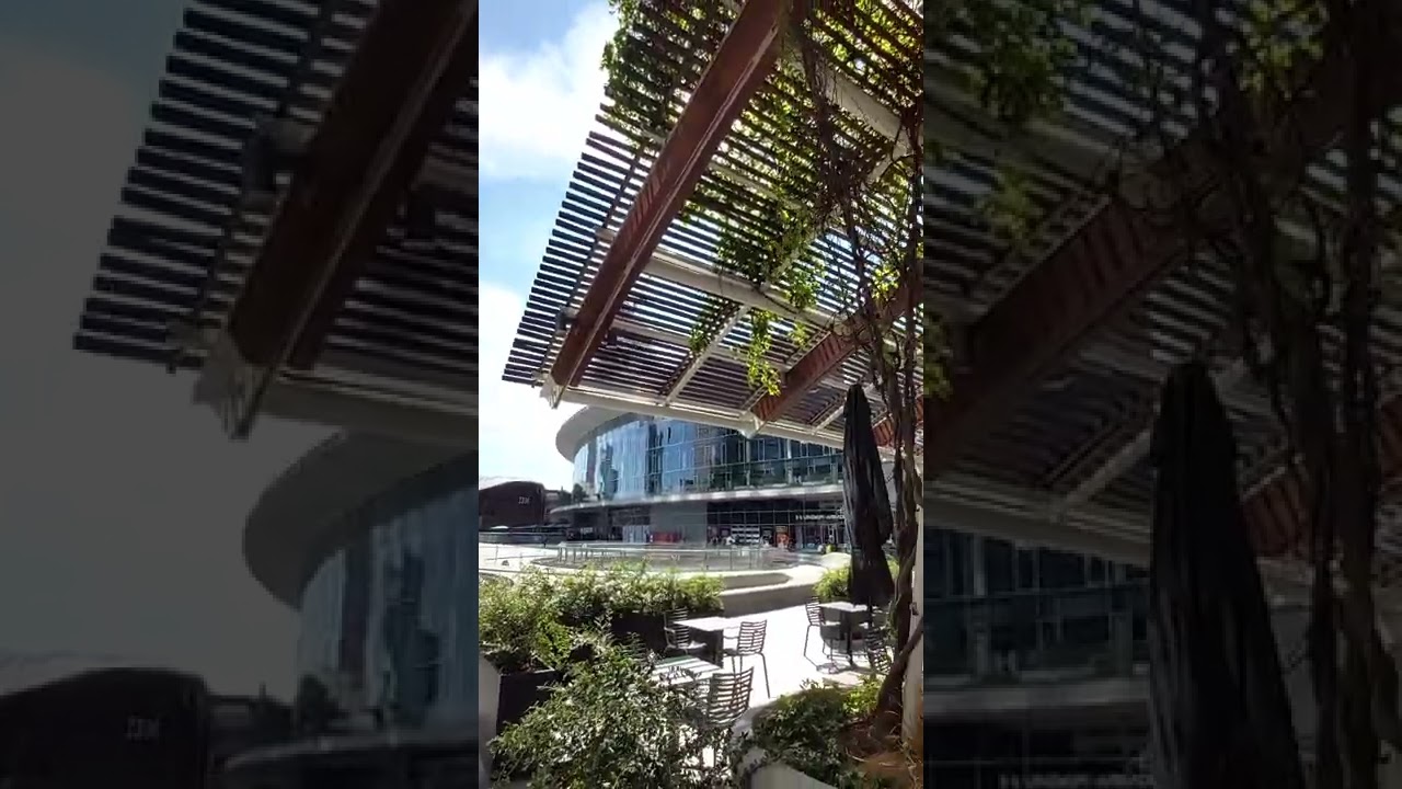 Milano - Piazza Gae Aulenti