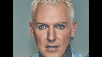 H.P. Baxxter face changing from 1st to 6th chapter of Scooter