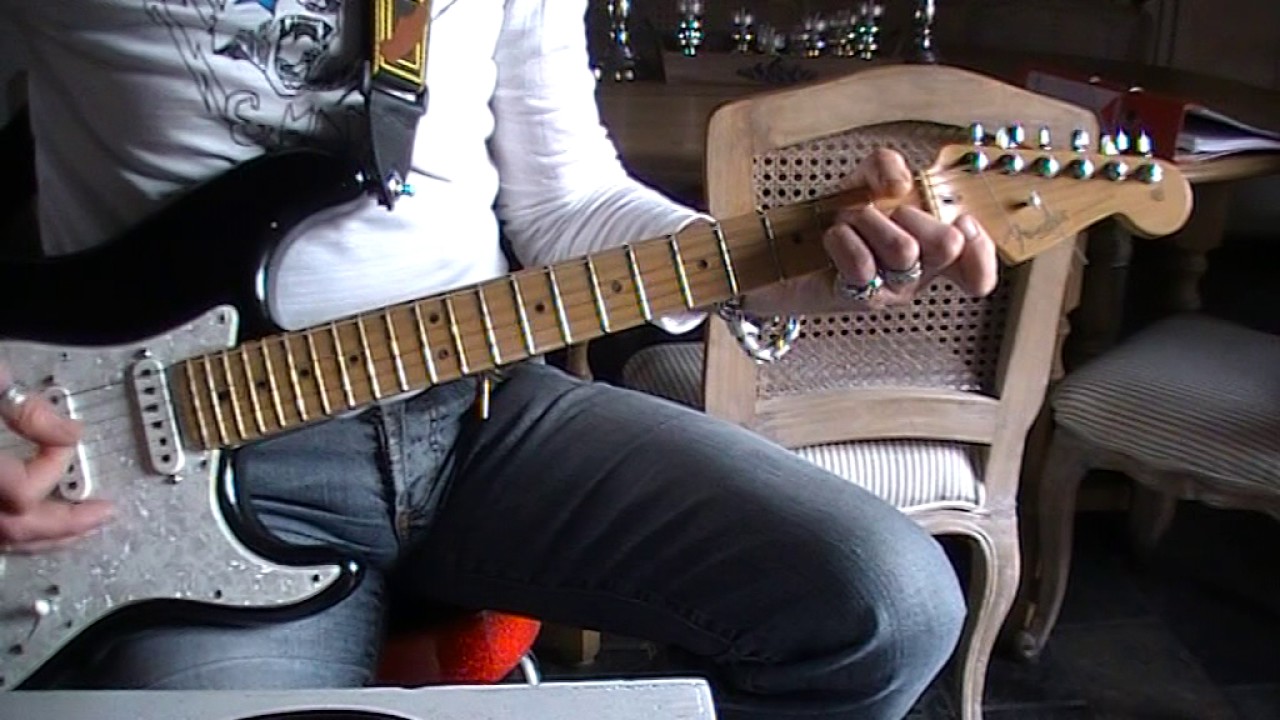 Candy Candy Iggy Pop & Kate Pierson cover on a Fender stratocaster YouTube