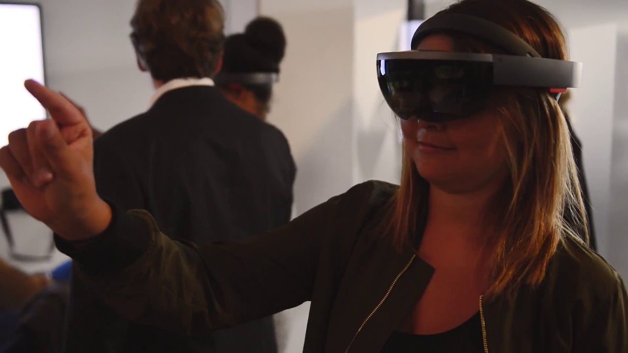 Microsoft Hololens Demo at Avantgarde