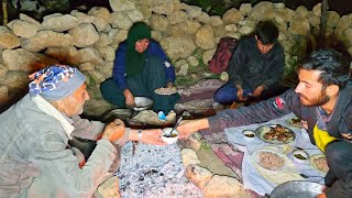 Life becomes difficult for Jamshid and his family.  Overnight camping in the cold mountains