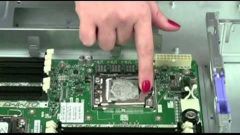 IBM System x3630 M3 - FRU - Install CPU and Heatsink