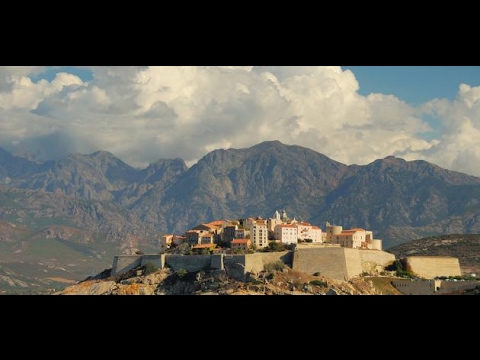 لأي دولة تتبع جزيرة كورسيكا