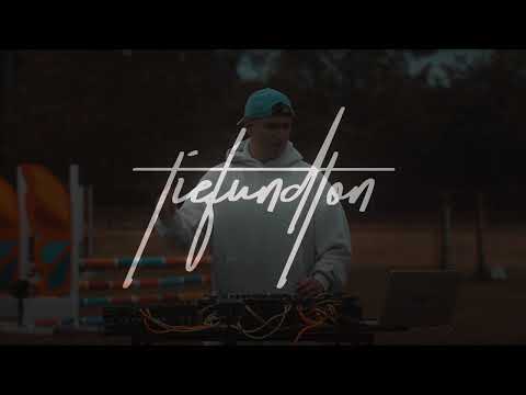 LAING - ALWAYS TIRED IN THE MORNING (LIVE TECHNO BOOTLEG) @RVschönhausen