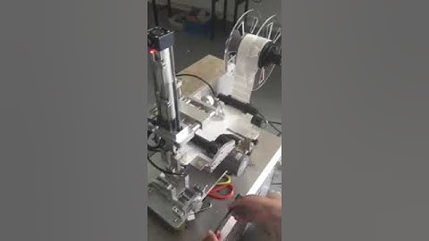 Manual electrical cable wire flag labeling machine