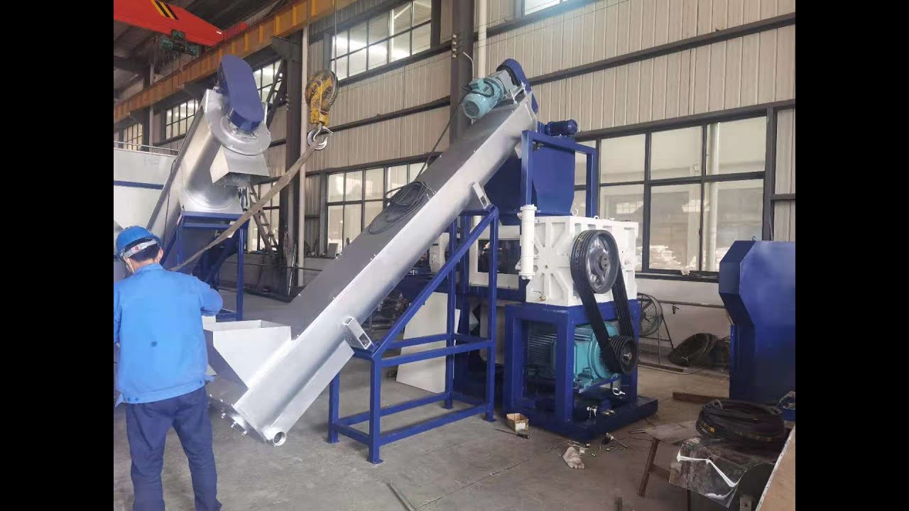 Plastic Squeezer and Plastic Squeezing Dryer Machine