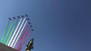 2 Giugno, Lo Spettacolo Delle Frecce Tricolori Sullaltare Della Patria