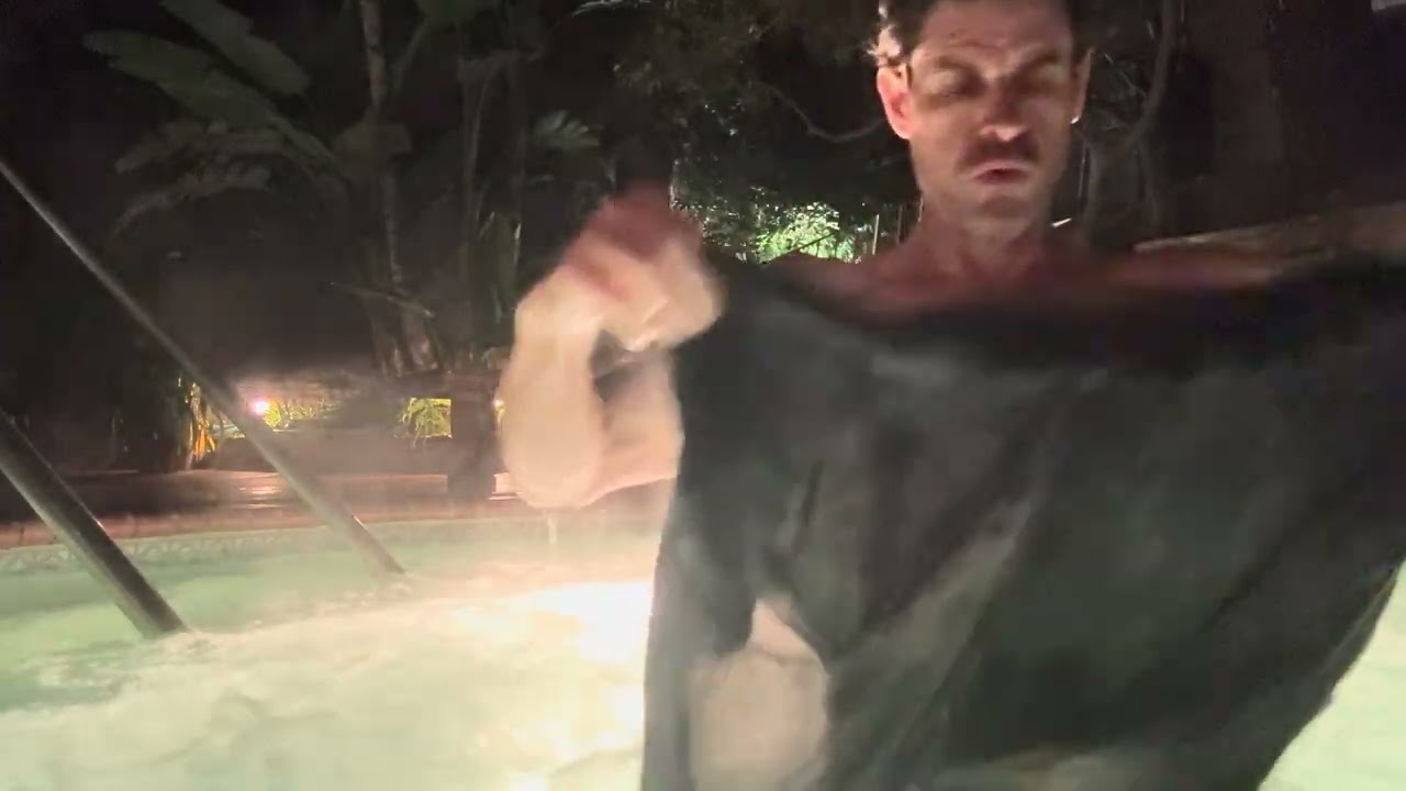 Clothing optional hot tub 🛀😮🤭