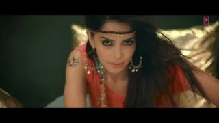 Published on 6 oct 2018 presenting the lyrical video of song "chal
kudiye" from bollywood movie double dhamaal. features mallika
sherawat, ...