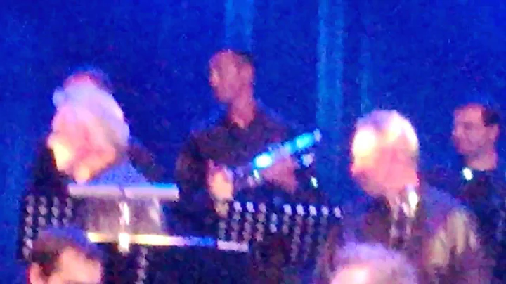 JazzSilicious - Stormy Monday - Chant par Genevive...