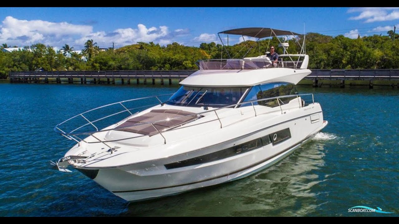 Motor Yacht Prestige 460 Fly