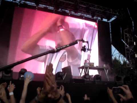 Fatboy Slim - The Rolling Stones - Satisfaction/Fatboy Slim - The Rockafeller Skank @ Creamfields