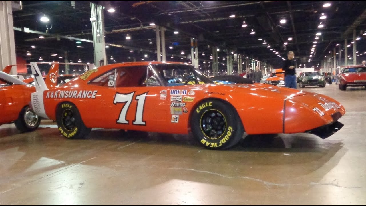 Survivor NASCAR 1969 Dodge Daytona K & K Insurance Hemi Engine Sound My