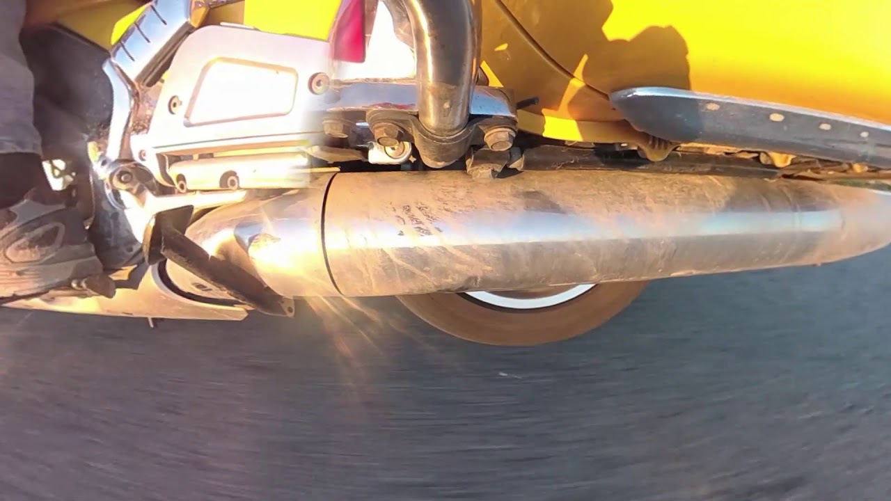Car tire on Honda Goldwing run flat for miles blowout YouTube
