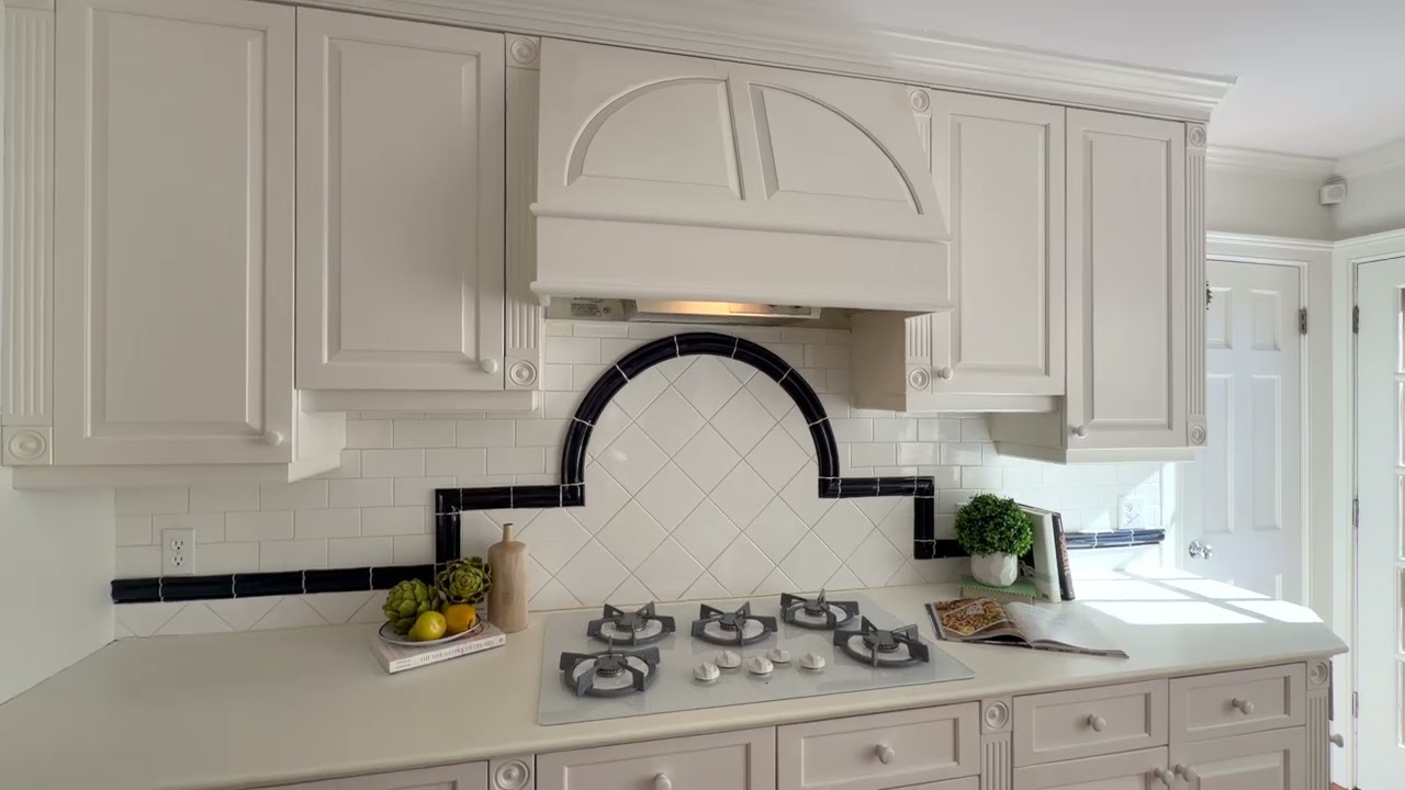 1 Ampthill Road - Richmond, Virginia