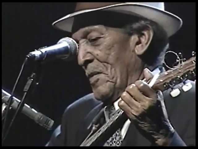 Compay Segundo y sus Muchachos - Macusa - Heineken Concerts 1999 class=