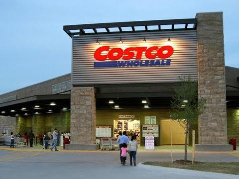 Is Costco (NASDAQ:COST) now a 'Buy' After a BMO Capital Upgrade?