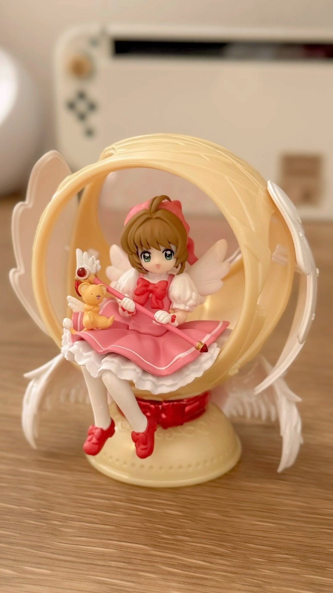 Unboxing and assembly ceremony of Cardcaptor Sakura Capsule Sphere