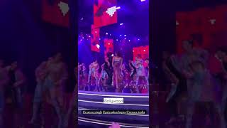 Ranveer Singh And Priyanka Chopra Dance In Gallan Goodiyaan At