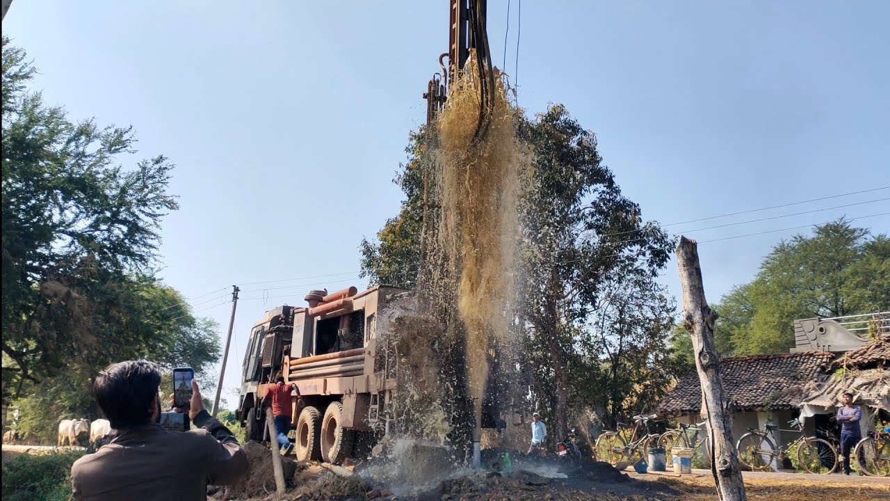 Borewell Drilling 10 HP Water Come | 221 फीट पे 10 Hp पानी | The Future of Water Access
