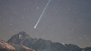 Comet Pan-STARRS Now Visible In The Predawn Sky - Severe Weather, Including Tornadoes, Ramps Up
