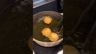 How To Make Jian Dui (Crispy Sesame Balls)