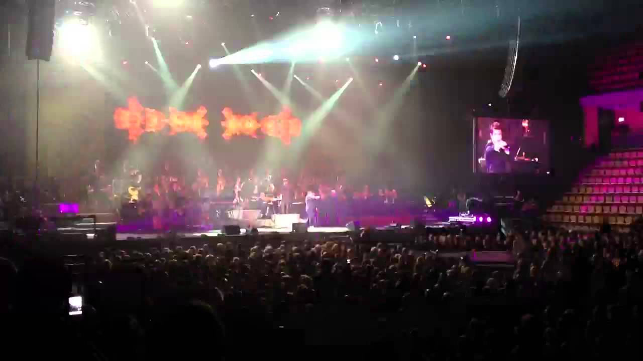 Helsingborg Arena Eric Saade - Hotter than Fire - LIVE HD