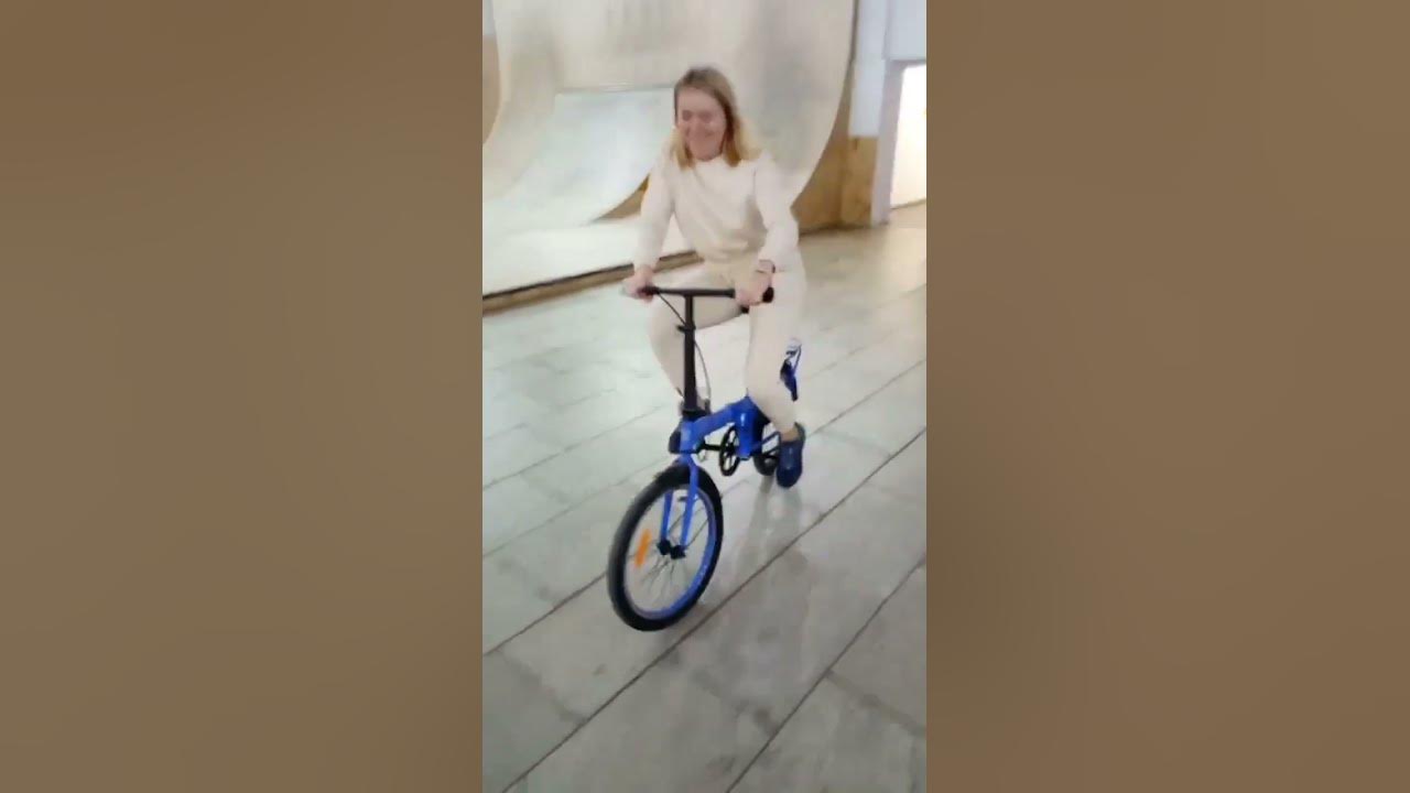 Банни хоп на трюковом самокате