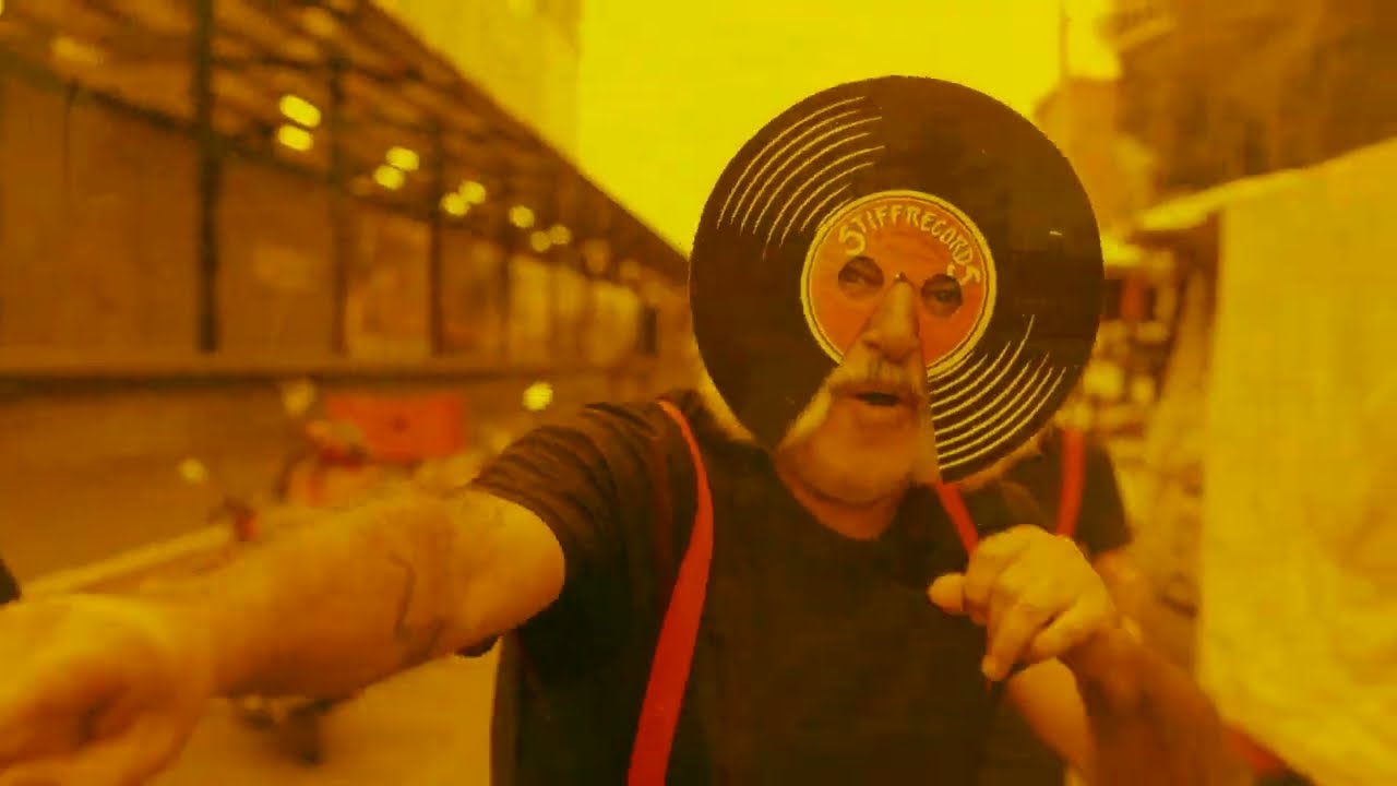 Entre Fantasmas (LaFloripondio feat Joy Faircluff)