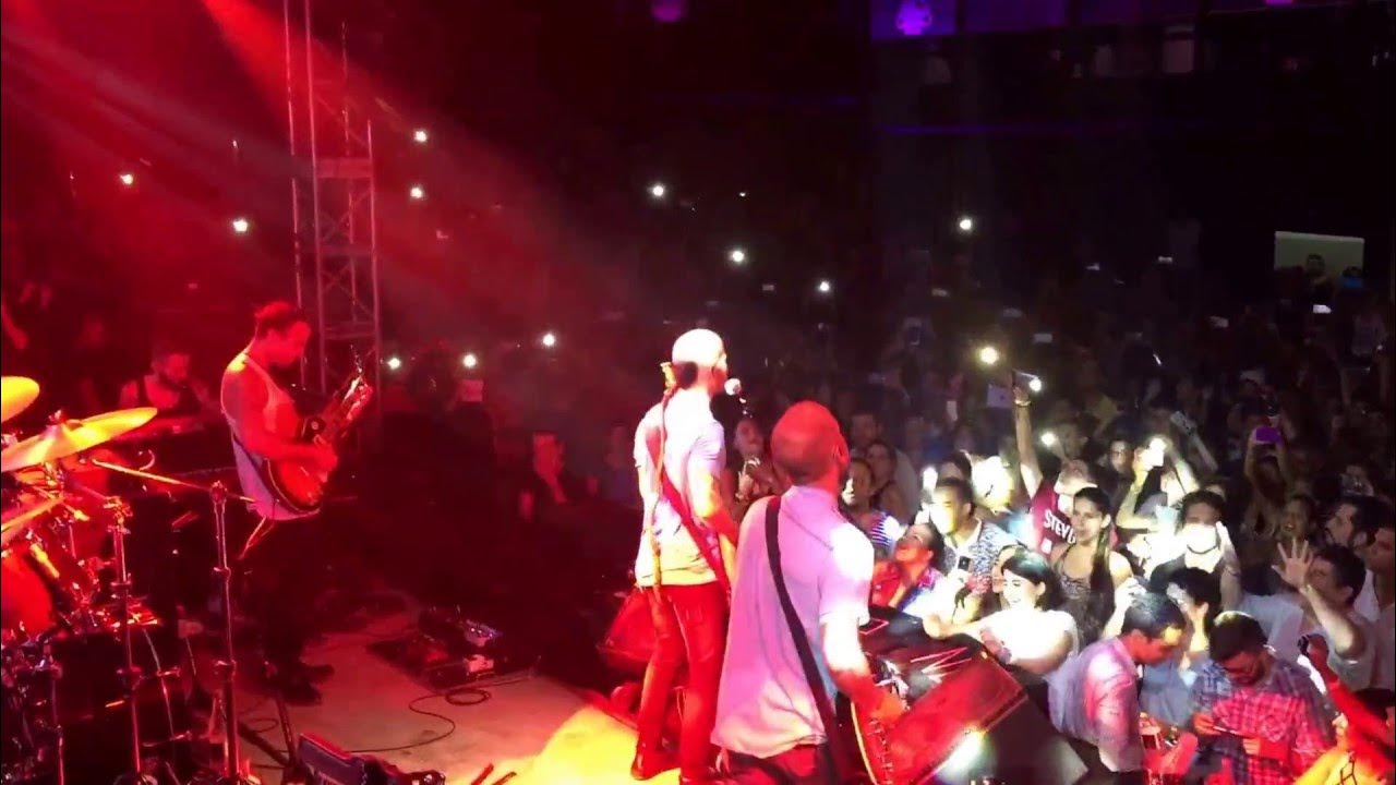 Cultura Profética - Ilegal en vivo en Cali Cultura Profética - Ilegal en vivo en Cali