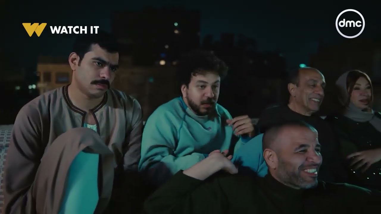 فخر الدلتا - عم سيد بيحاول يقرب من الست احسان وعلمها احلى مفاجأة على السطح 😉❤️