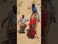 فوضى في حفل الزفاف رقصة الطبل وضعت حياة العروس في خطر والعريس أنقذها