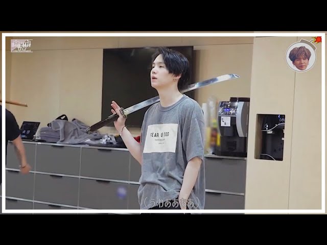 BTS日本語字幕】⚔あのユンギさん爆イケ剣舞の裏側 [BANGTAN BOMB