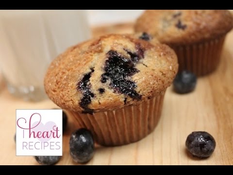 Blueberry Cheesecake Muffins - I Heart Recipes