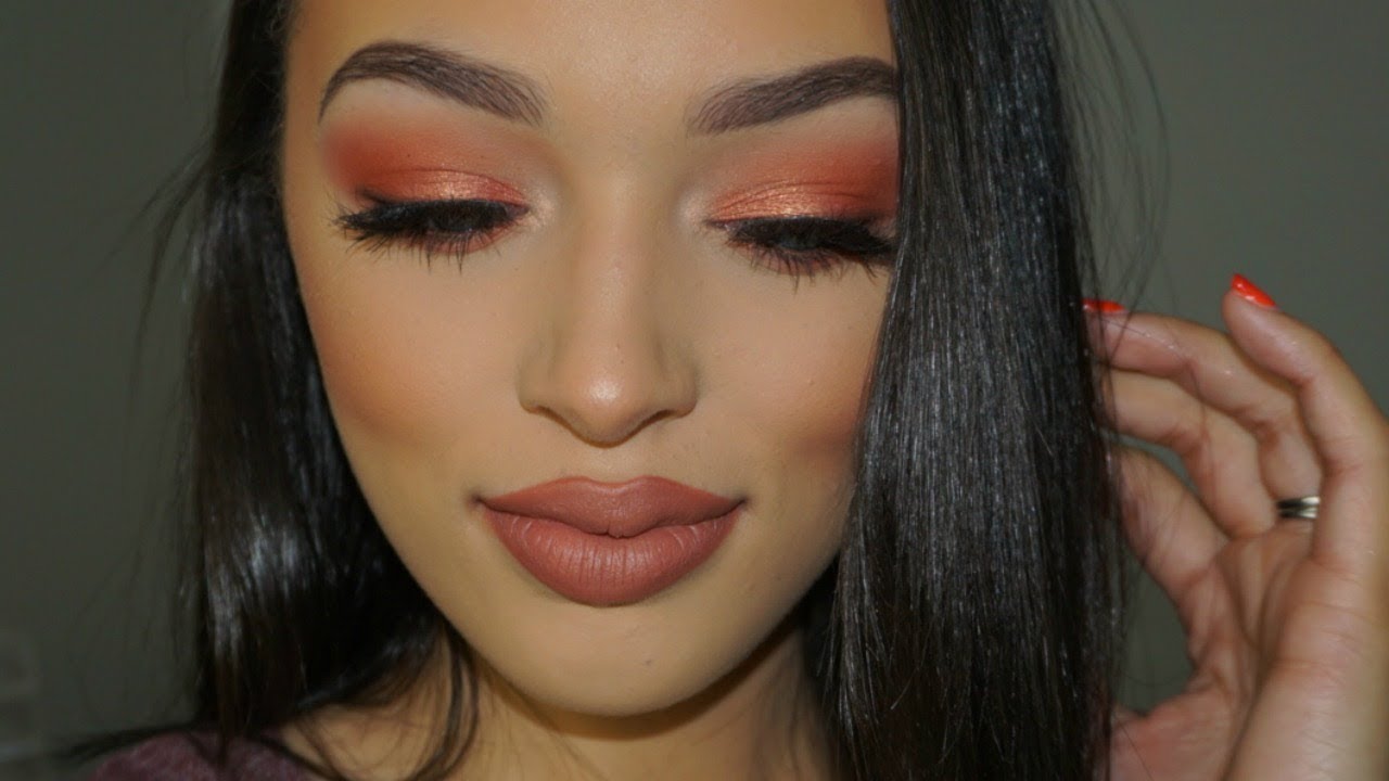 Huda Beauty Coral Obsessions Palette