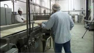 Manischewitz starts annual schmura matzo run at Newark factory